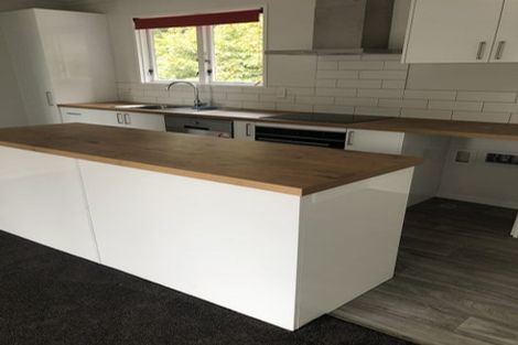 Photo of property in 1 Westhaven Drive, Tawa, Wellington, 5028