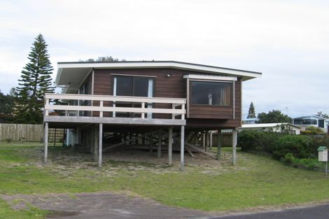 Photo of property in 16 Dungarvon Place, Omaha, 0986