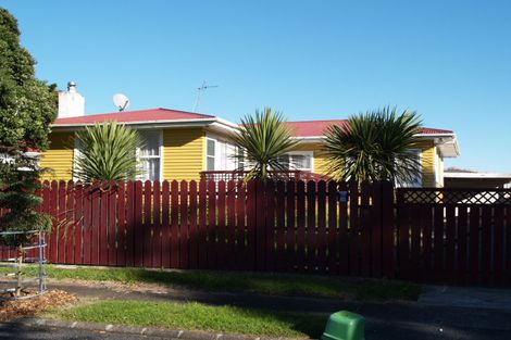 Photo of property in 9 Chisholm Place, Mangere East, Auckland, 2024