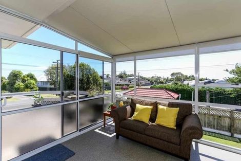 Photo of property in 107 Govett Avenue, Frankleigh Park, New Plymouth, 4310