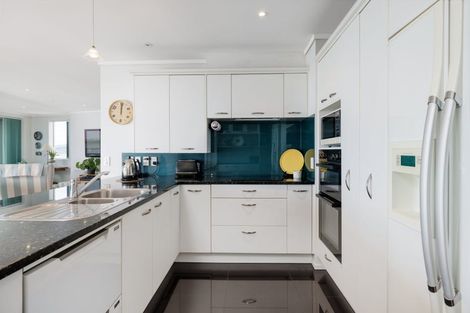 Photo of property in 12/72f Devonport Road, Tauranga, 3110