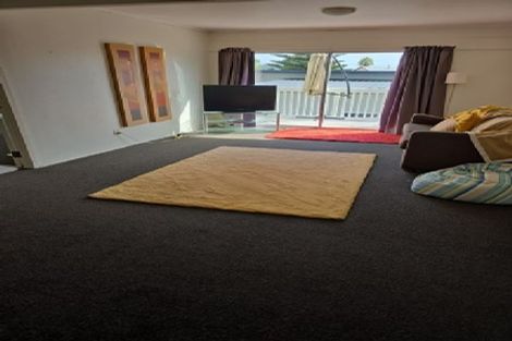 Photo of property in 1166 Papamoa Beach Road, Papamoa Beach, Papamoa, 3118