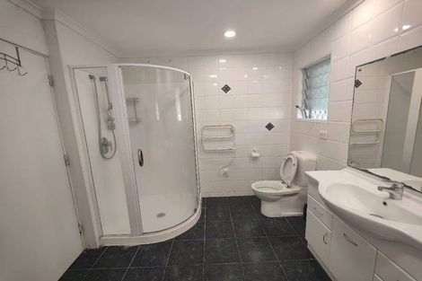 Photo of property in 2 Mellons Bay Road, Howick, Auckland, 2014