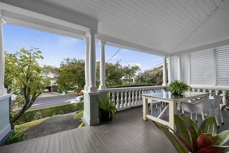 Photo of property in 58 Hinemoa Street, Birkenhead, Auckland, 0626