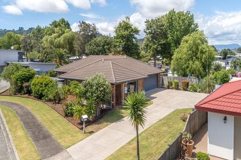Photo of property in 16 Cobham Lane, Whitianga, 3510