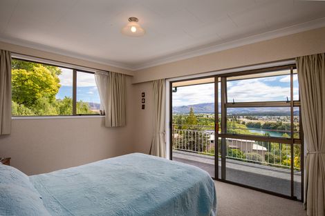 Photo of property in 10 View Road, Bridge Hill, Alexandra, 9320