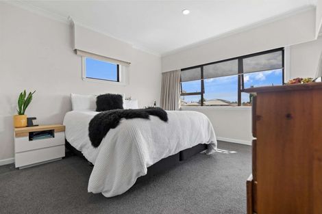 Photo of property in 10 Coronation Avenue, Pukekohe, 2120