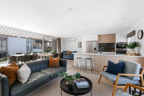 Photo of property in 369c Oceanbeach Road, Mount Maunganui, 3116