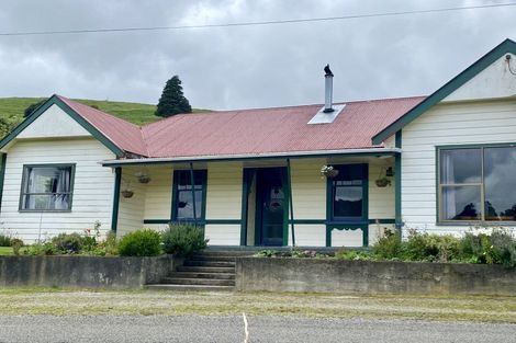 Photo of property in 2649 Pahiatua Pongaroa Road, Makuri, Pahiatua, 4989