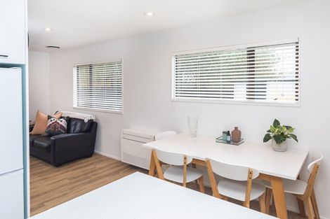 Photo of property in 2/48 Mcfaddens Road, St Albans, Christchurch, 8052