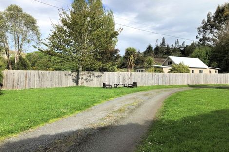 Photo of property in 16 Berry Street, Kaitangata, 9210