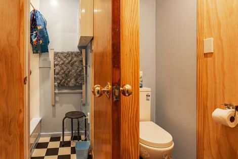 Photo of property in 26 Mackinnon Terrace, Sunshine Bay, Queenstown, 9300