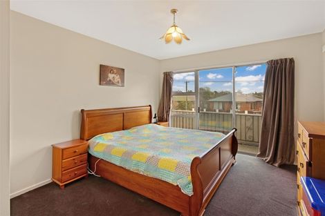 Photo of property in 32a Nortons Road, Avonhead, Christchurch, 8042