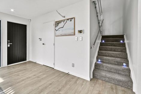 Photo of property in 164a Mahia Road, Wattle Downs, Auckland, 2103