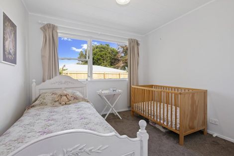 Photo of property in 2/45 Riverside Road, Orewa, 0931