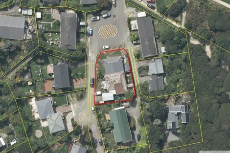 Photo of property in 19 Yarrow Place, Papakowhai, Porirua, 5024