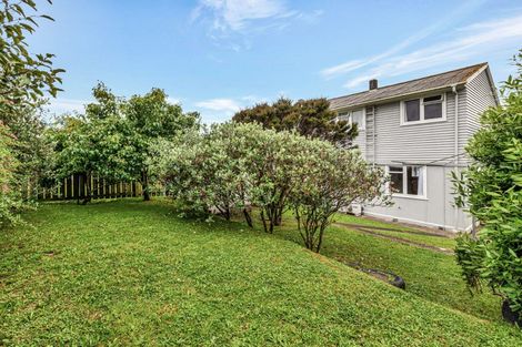 Photo of property in 42-44 Cheshire Street, Cannons Creek, Porirua, 5024