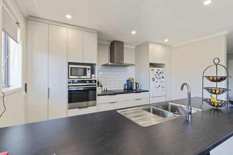 Photo of property in 24c Richmond Street, Waitara, 4320