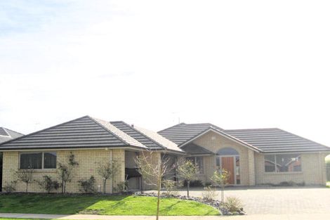 Photo of property in 32 Wentworth Drive, Rototuna North, Hamilton, 3210