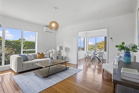 Photo of property in 1/1 Picton Street, Howick, Auckland, 2014