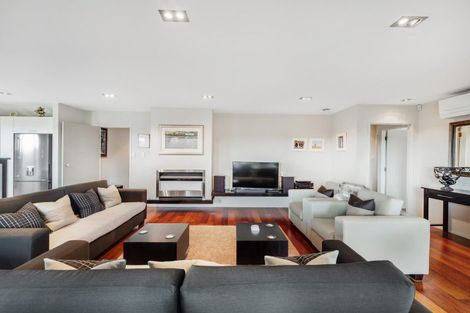 Photo of property in 21 Olena Avenue, Sunnyhills, Auckland, 2010