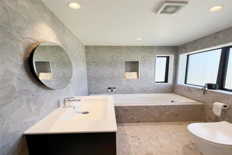 Photo of property in 81a Matipo Road, Mairangi Bay, Auckland, 0630