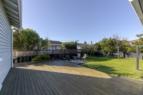Photo of property in 83 Tukapa Street, Westown, New Plymouth, 4310