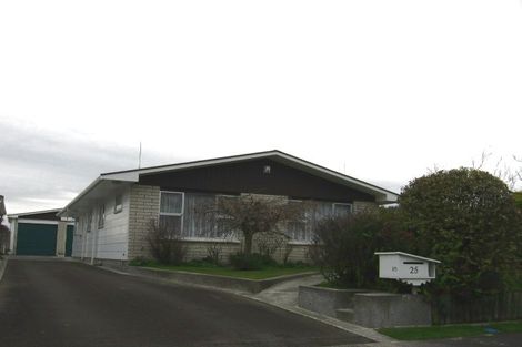 Photo of property in 25 Meadowbrook Drive, Cloverlea, Palmerston North, 4412