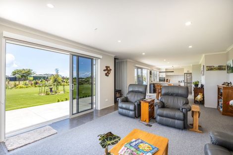 Photo of property in 523 Ngatimaru Road, Tikorangi, Waitara, 4383