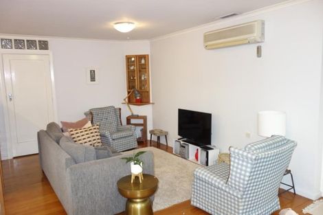 Photo of property in 8 Bennett Street, Waipawa, 4210