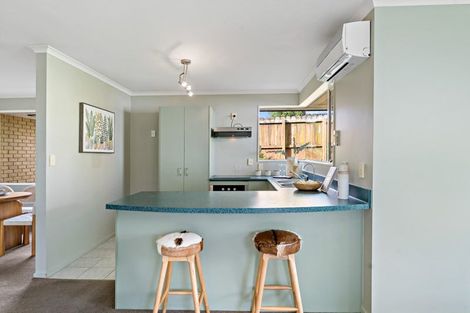 Photo of property in 12 Redcastle Drive, East Tamaki, Auckland, 2013