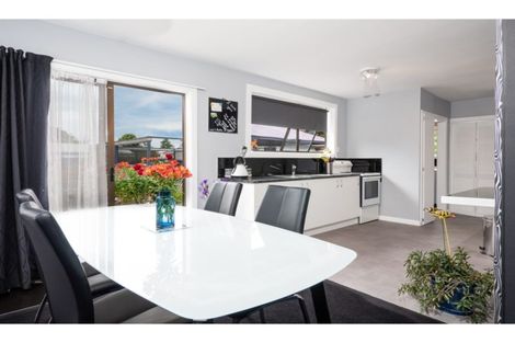 Photo of property in 21 Cross Street, Phillipstown, Christchurch, 8011