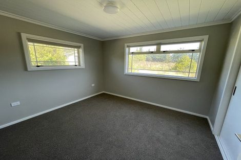 Photo of property in 579 Swamp Road, Puketapu, Napier, 4183