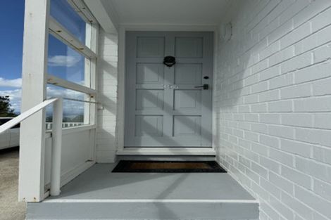 Photo of property in 35 Palliser Road, Roseneath, Wellington, 6011