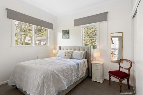 Photo of property in 10 Beacon Hill Road, Miramar, Wellington, 6022