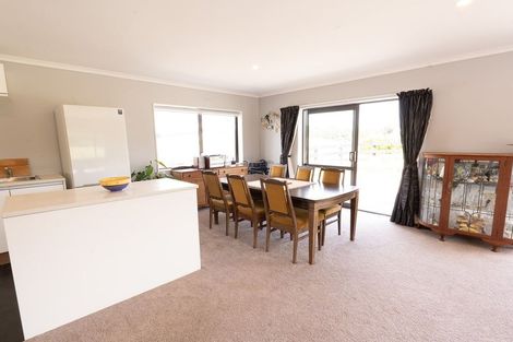 Photo of property in 48 Travers Road, Te Kauwhata, 3782