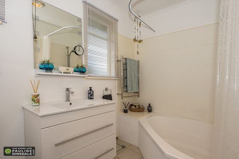 Photo of property in 17 Kokich Crescent, Onerahi, Whangarei, 0110