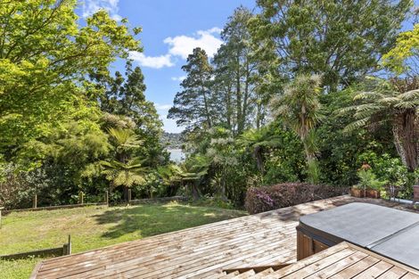 Photo of property in 39 Arapito Road, Titirangi, Auckland, 0604