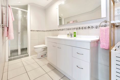 Photo of property in 1084 Scenic Drive North, Swanson, Auckland, 0816