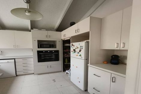 Photo of property in 1 Kim Street, Khandallah, Wellington, 6035