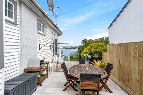 Photo of property in 204 Hurstmere Road, Takapuna, Auckland, 0622