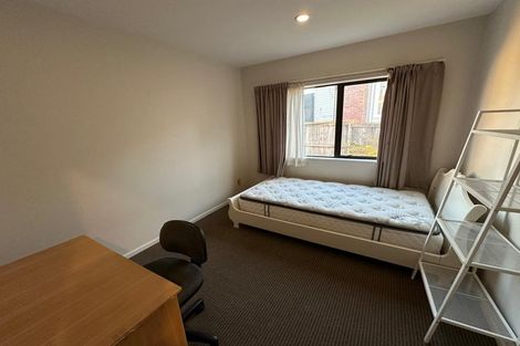 Photo of property in 43 Renata Crescent, Te Atatu Peninsula, Auckland, 0610