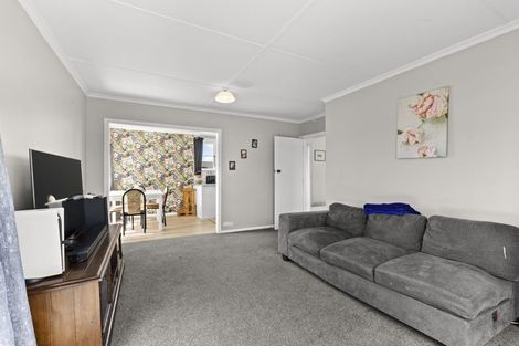 Photo of property in 43 Woodleigh Street, Frankleigh Park, New Plymouth, 4310