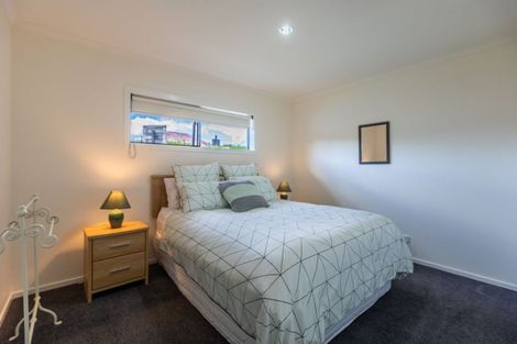 Photo of property in 6a Willow Drive, Taradale, Napier, 4112