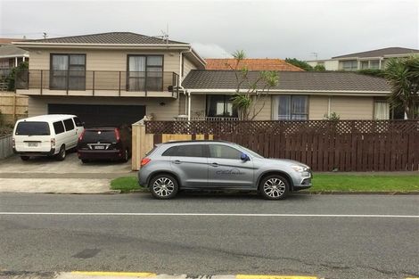 Photo of property in 2 Te Pene Avenue, Titahi Bay, Porirua, 5022