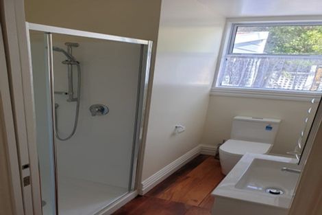 Photo of property in 78 Raroa Road, Kelburn, Wellington, 6012