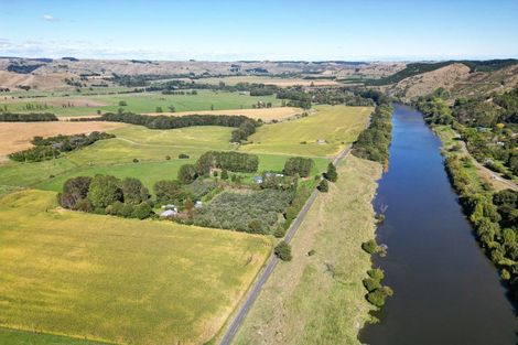 Photo of property in 408 Kaiwhaiki Road, Kaiwhaiki, Whanganui, 4575