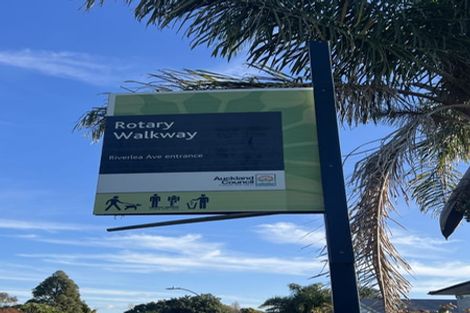 Photo of property in 1/32 Riverlea Avenue, Pakuranga, Auckland, 2010