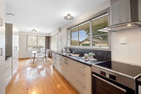 Photo of property in 14 Oakdale Street, Avonhead, Christchurch, 8042