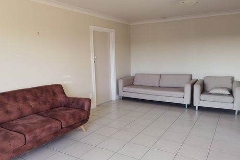 Photo of property in 1 Rubens Lane, West Harbour, Auckland, 0618
